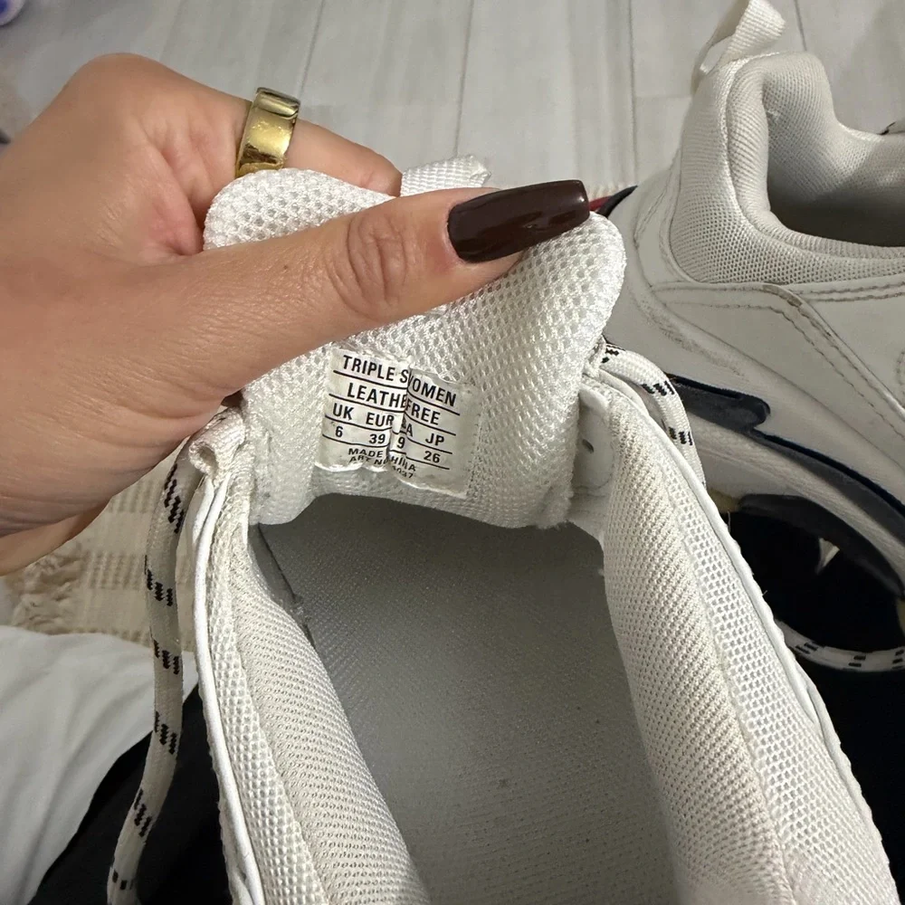 Balenciaga White and Cream Women's Sneakers - Picture 3 of 12